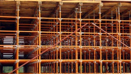 什么是滿堂腳手架？建筑施工中的關(guān)鍵支撐系統(tǒng)